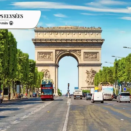 Bluestay 55 - à * Paris