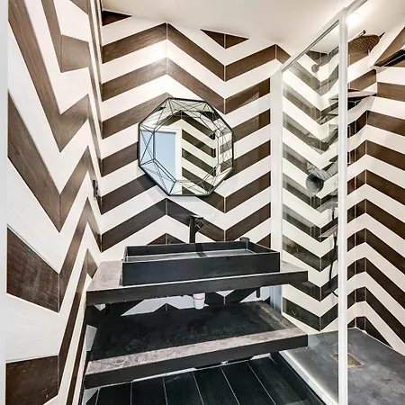 Bluestay 55 - à Paris